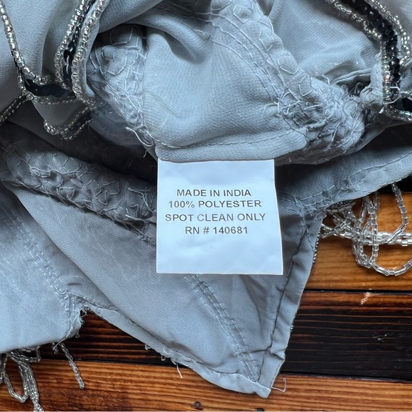 Unique Vintage beaded dress - Picture 4 of 12